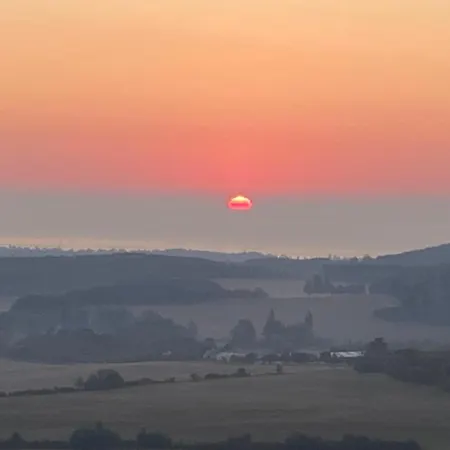Willa Borbora Borhaz Vászoly